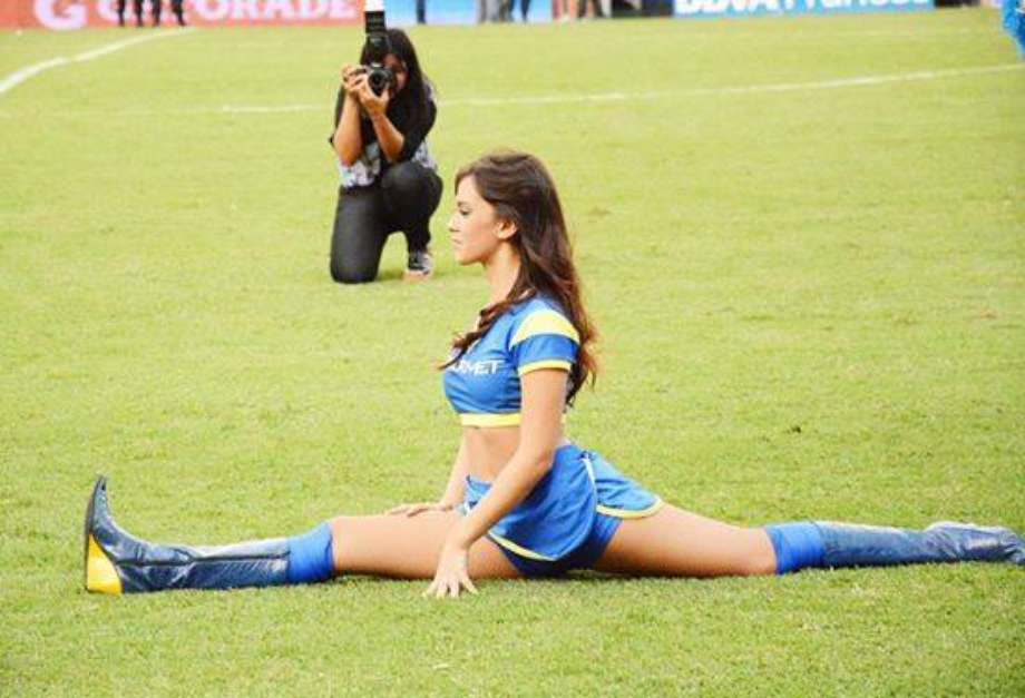 Las Boquitas, as famosas cheerleaders do Boca Juniors