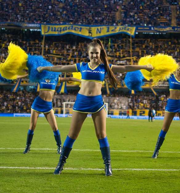 Las Boquitas, as famosas cheerleaders do Boca Juniors