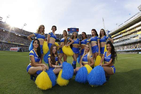 Las Boquitas, as famosas cheerleaders do Boca Juniors
