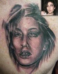 Sério que escolheram tatuar ESSA FOTO da Amy?