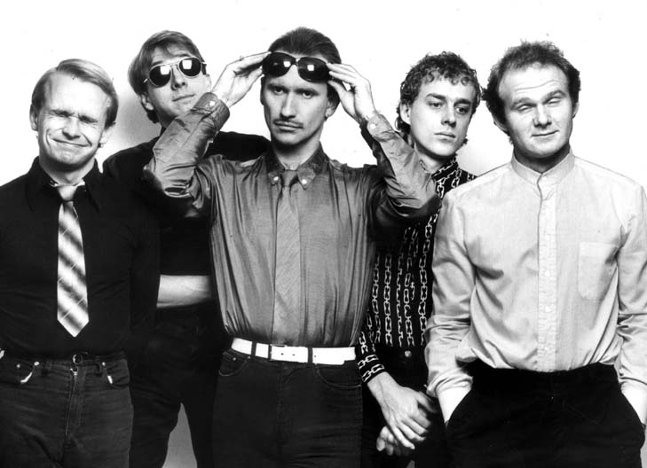 Sucesso eterno nas rádios rock, Land Down Under faz a fama do Men At Work no Brasil até hoje.