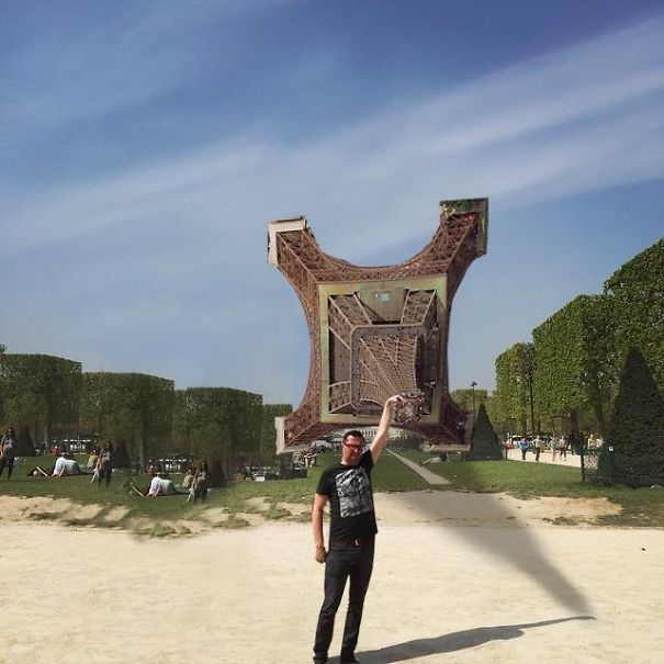 O holandês Sid Frisjes pediu a usuários do 4Chan que editassem a torre Eiffel para ficar debaixo de seu dedo