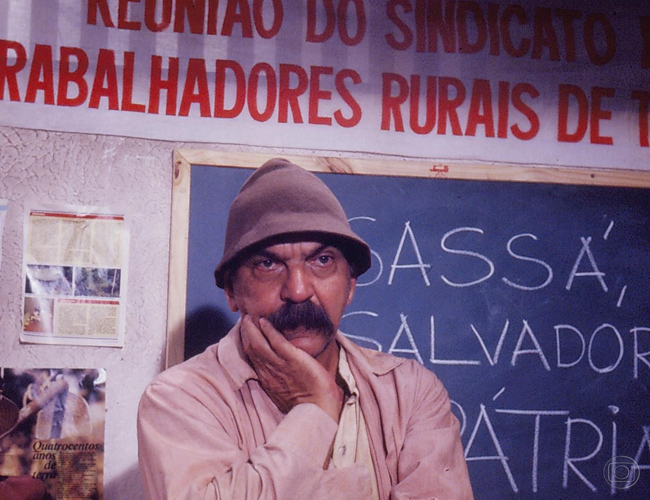 <b>Autor</b>: Lauro César Muniz 

<b>Ano</b>: 1989 

<b>Trama</b>:  Ambientada nas cidades fictícias Ouro Verde e Tangará, a novela começava mostrando a tentativa do poderoso deputado federal e empresário local Severo Toledo Branco (Francisco Cuoco) em abafar o caso que tinha com Marlene (Tássia Camargo). Ele convence o bóia-fria e seu empregado Sassa Mutema (Lima Duarte) a casar com a jovem. O radialista Juca Pirama (Luiz Gustavo) descobre a traição e começa a perseguir os dois. 

