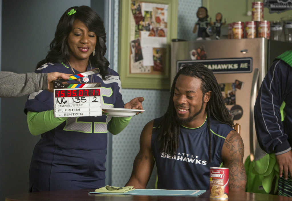 Richard Sherman ataca até de ator em uma série com seus familiares