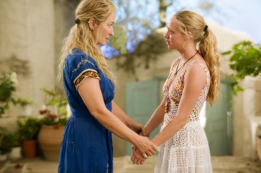 Mamma Mia (2008)
Sophie, personagem de Amanda Seyfried, sobre o amor que sente:
“Eu não me importo se você dormiu com centenas de homens. Você é minha mãe, e eu te amo muito.”