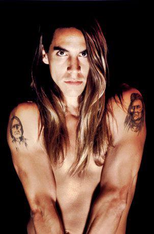 Que tal o líder do Red Hot Chili Peppers?