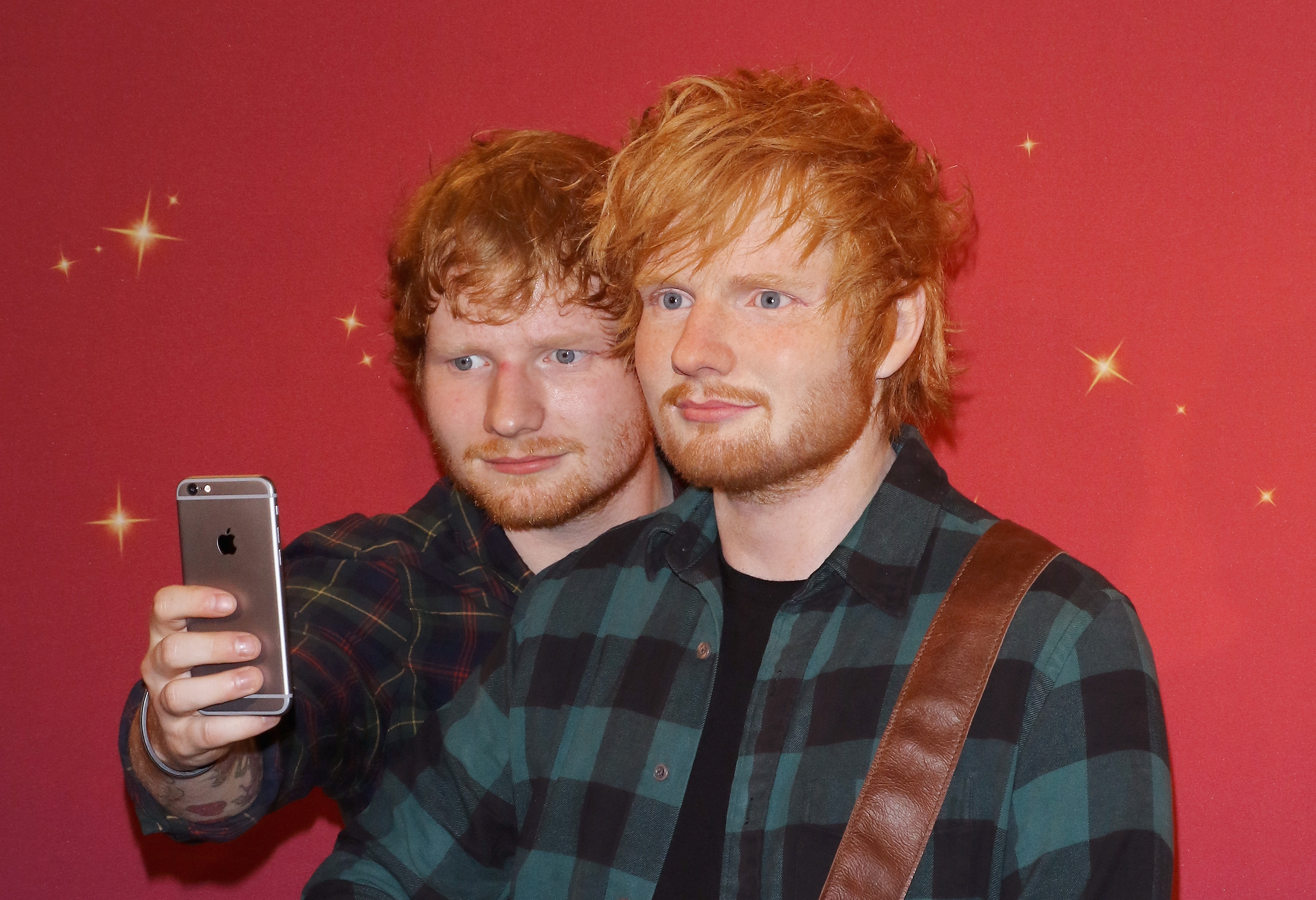 NEW YORK, NY - MAY 28:  Singer/songwriter Ed Sheeran unveils new wax figure at Madame Tussauds on May 28, 2015 in New York City.  (Photo by Jim Spellman/WireImage)