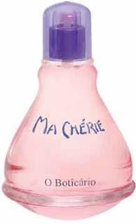 O perfume de cheiro adocicado fazia a cabeça das meninas que ainda era meio novas pra usar o Thaty. Atualmente a gente fica só no saudosismo, porque ele não é mais fabricado.