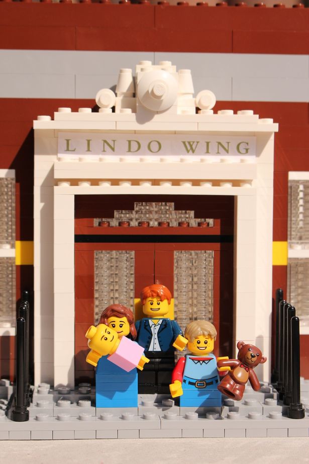 Legoland Discovery Centre montou a cena que muita gente espera ver nos próximos dias