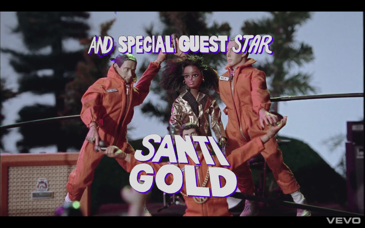 No clipe de "Don't Play no Game That I Can't Win" eles viraram personagens do Falcon. Quem sem lembra?