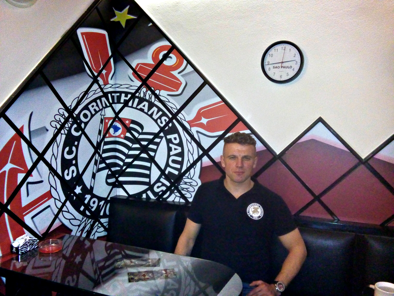 Željko Pavletić no Caffe Bar Corinthians