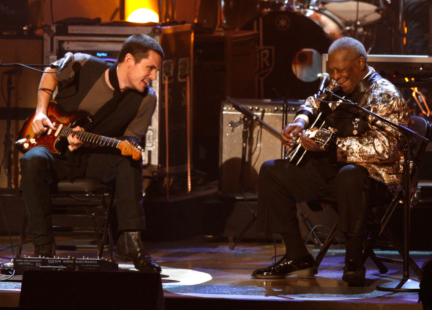 Mayer une o blues de King com o pop. Eles já até dividiram o palco juntos. 