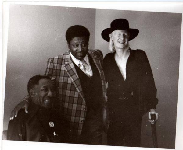 Olha esse encontro: Muddy, B.B. King e Johnny Winter! Só feras  da escola de King