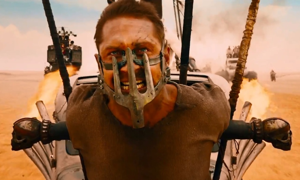 Descrito algumas vezes como "um homem de poucas palavras", o ator que faz Max Rockatansky já nos encantou em outros papéis, inclusive que requerem focinheiras. Seria ele o próximo Hannibal Lecter?