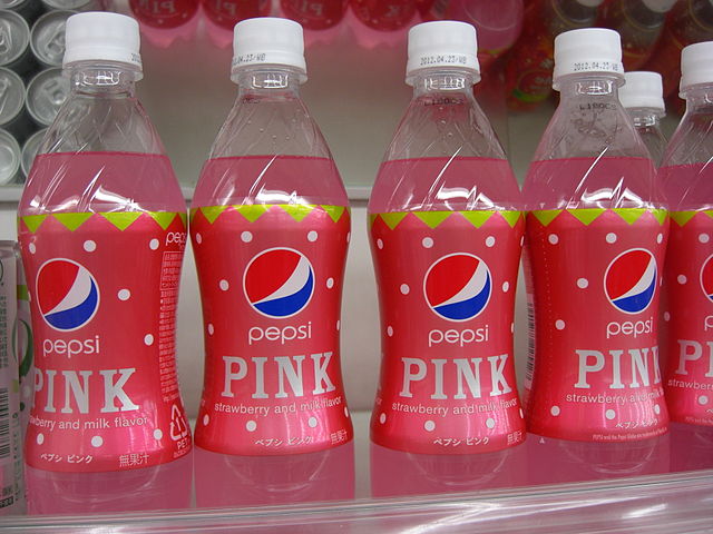 A Pepsi Pink é um refrigerante meio Quik, aquele achocolatado cor de rosa
