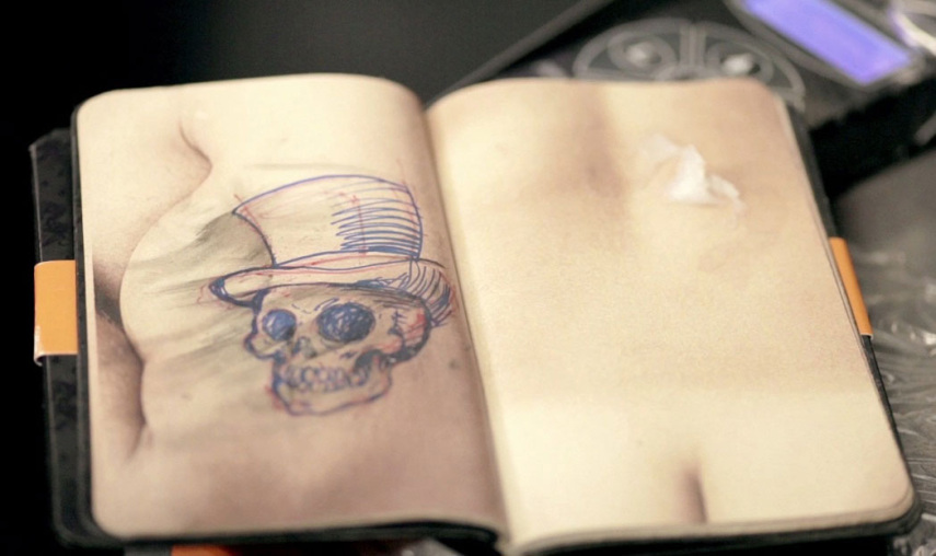 O livro foi um produto criado para a Tattoo Art Magazine, mas bem que poderia ser vendido nas livrarias
