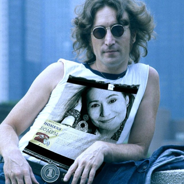 Haters gonna hate: nesse dia, a linda da Soninha estava apenas estampado a camiseta do John Lennon, tá, meu bem?