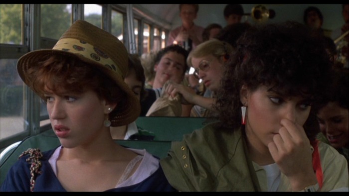 Mas o grande mestre da juventude americana foi John Hughes, com filmes como este, estrelado por sua musa ruiva, Molly Ringwald