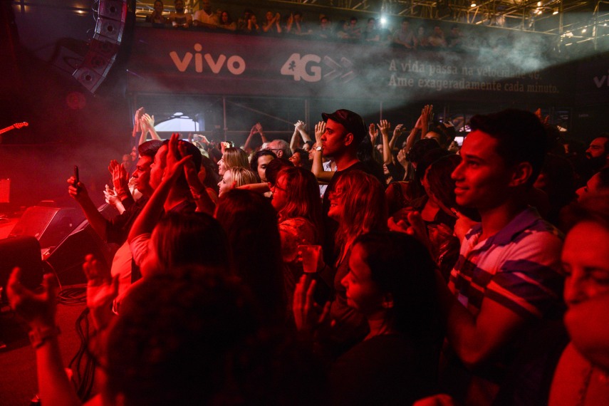 Circo Voador volta com sua lona original à Praia do Arpoador no projeto Exagerado 30 anos.