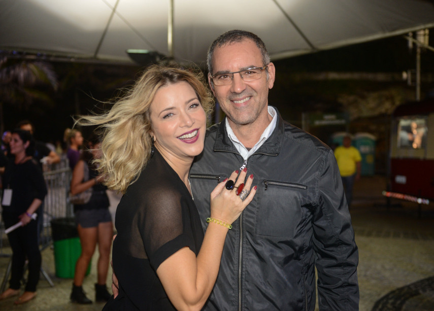 Christine Fernandes e Floriano Peixoto. Circo Voador volta com sua lona original à Praia do Arpoador no projeto Exagerado 30 anos.