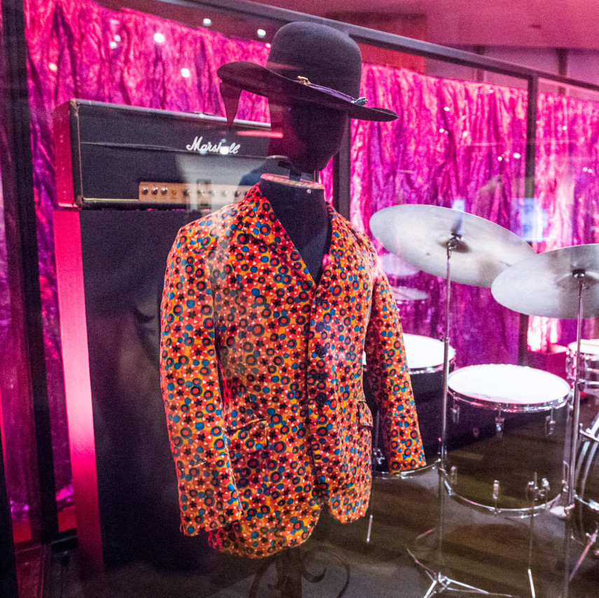 Roupa usada por Hendrix
