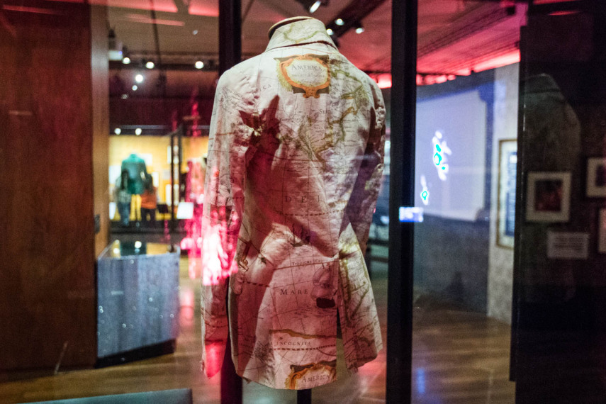 Roupa usada por Hendrix