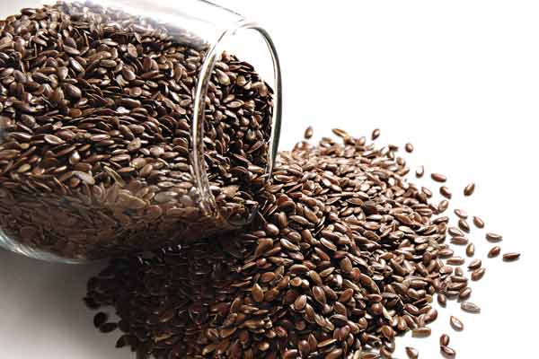 O que é: Uma semente bastante usada na culinária, rica em fibras, ácidos graxos e proteína.

O pretenso milagre: Rejuvenesce, ajuda a emagrecer, ajuda no combate à anemia, câncer, acne e no controle da diabetes.