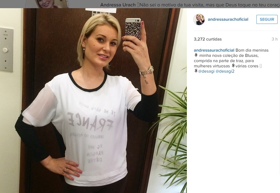 Andressa pode ter deixado a vida de ex-vice Miss Bumbum para "traz", mas pelo jeito os erros de português continuam entre nós. Eita!