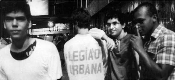 Em 1985, a Legião indicva que havia chegado a vez da Geração Coca-Cola