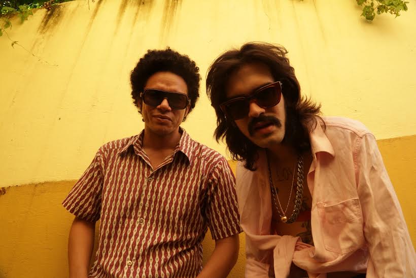 Figueroas, formado pelo vocalista Givly Simons e pelo tecladista Dinho Zampier