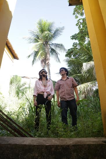 Figueroas, formado pelo vocalista Givly Simons e pelo tecladista Dinho Zampier