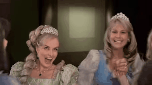Aliás, vamos falar das amigas da Xuxa nos filmes? Aqui ela chamou as meninas do grupo 