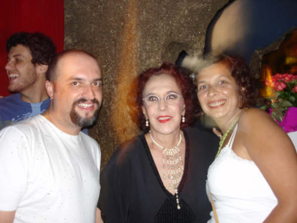 E até Maria Alice Vergueiro passou por lá, inaugurando a festa Tapa na Pantera, às 3ªs na casa