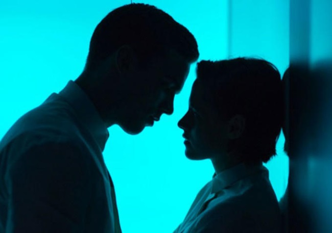 E Equals, onde ele contracena com Kristen Stewart