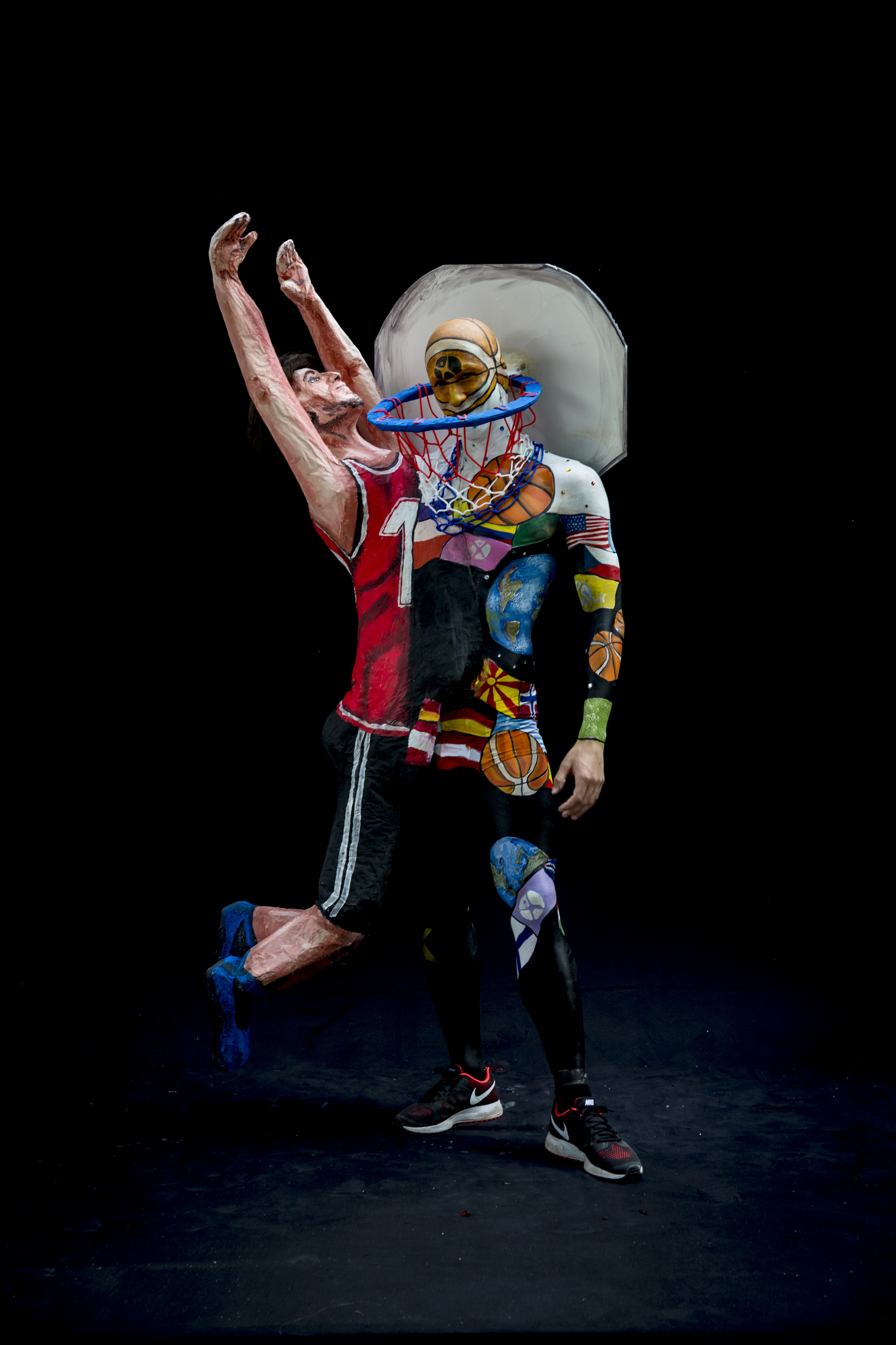 Modelo participa de competição de pintura corporal na Áustria