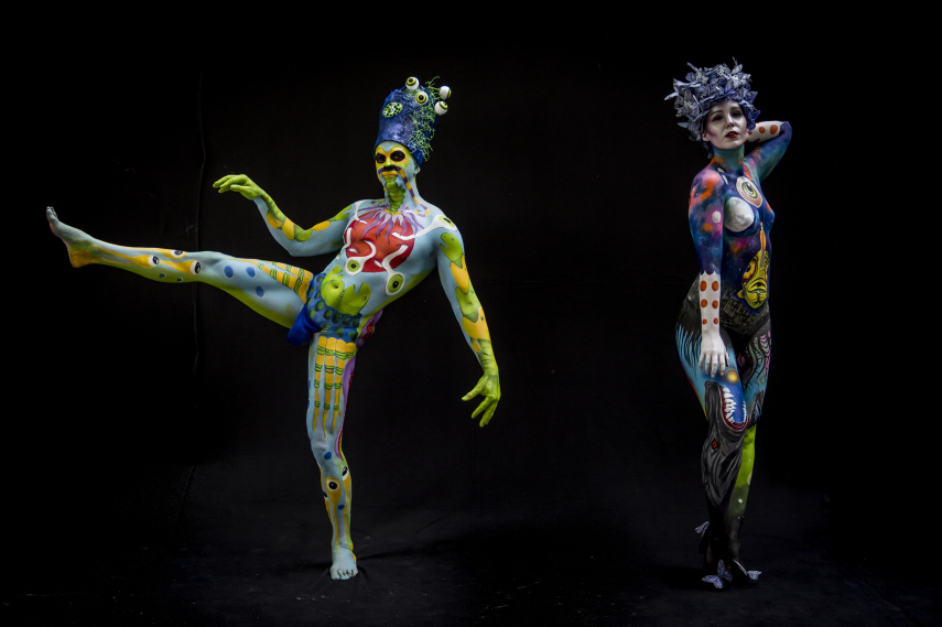 Modelo participa de competição de pintura corporal na Áustria