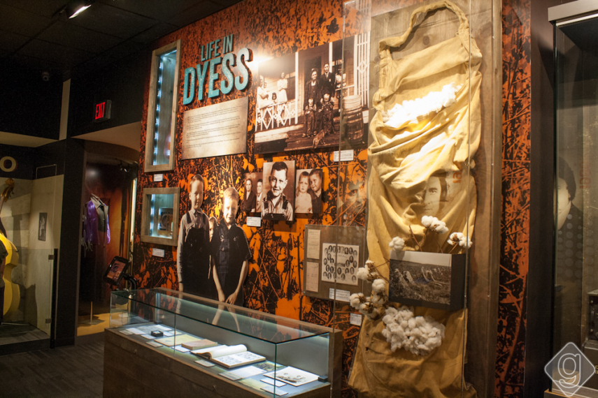 O museu do Man in Black está instalado em Nashville e tem de discos de ouro até um dos violões do cara. O The Johnny Cash Museum também funciona como café e rola uns showzinhos