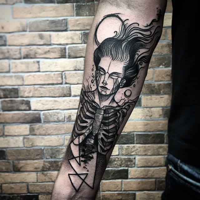 https://www.facebook.com/maxwelltattoo