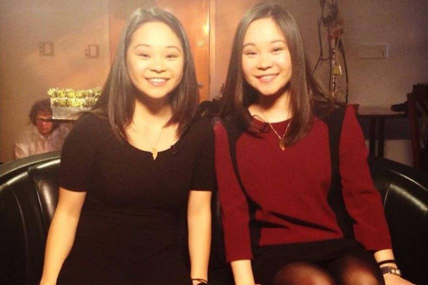 A francesa e a estadunidense descobriram ser irmãs gêmeas graças ao YouTube, 25 anos depois de serem separadas no nascimento