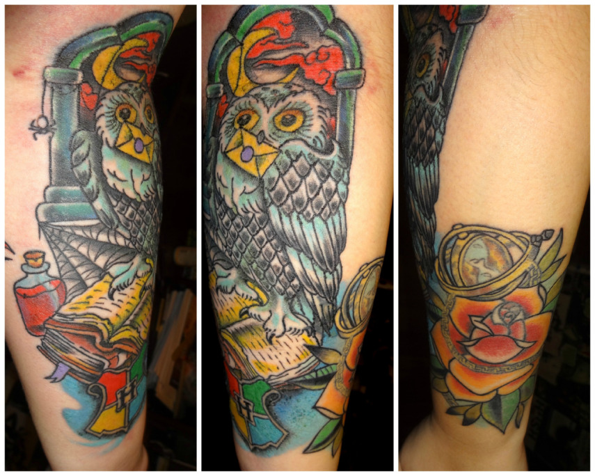 Fãs homenageiam Harry Potter fazendo tatuagens