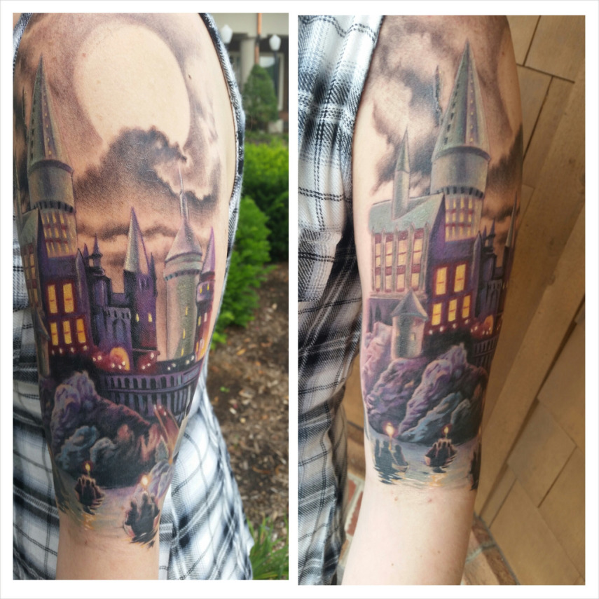 Fãs homenageiam Harry Potter fazendo tatuagens