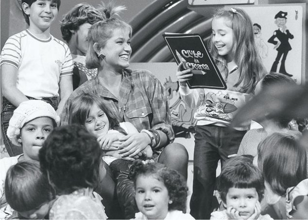 Por fim, nunca nos esqueceremos daquela que, um dia, foi uma apresentadora nada a ver: a Xuxa dos tempos verdes da TV Manchete. Habilidade zero com crianças, carisma questionável e uma leve tendência ao bullying.