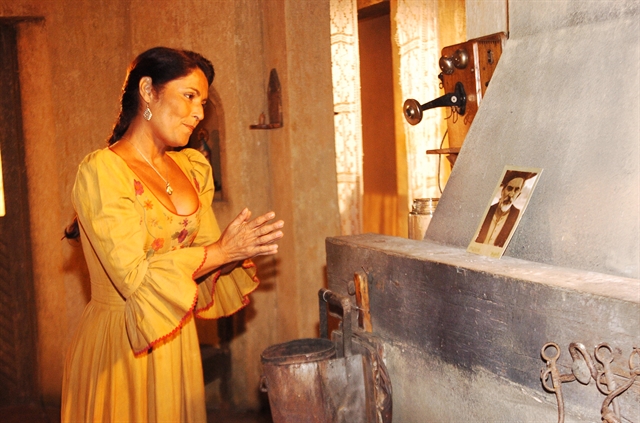 A Isabel de <i>Sassaricando</i> começou a carreira como modelo de roupas e bronzeadores, dá pra acreditar?