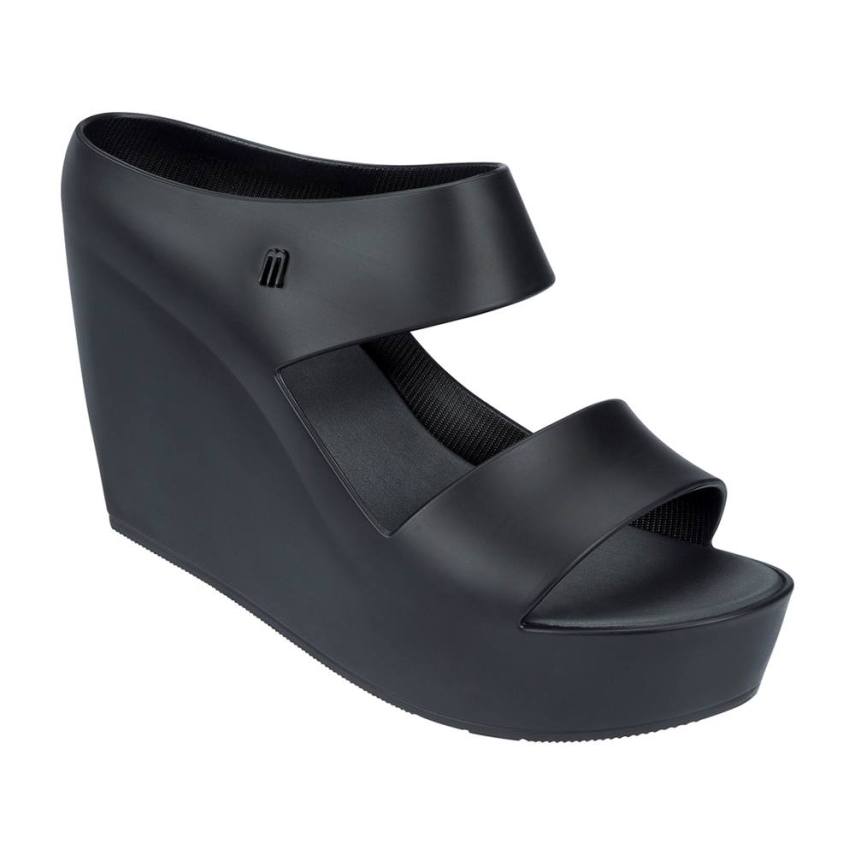R$ 84,00

http://www.meninashoes.com.br/melissa