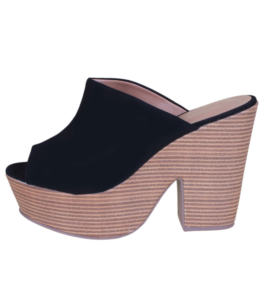 R$ 99,90

http://www.lojasrenner.com.br/
