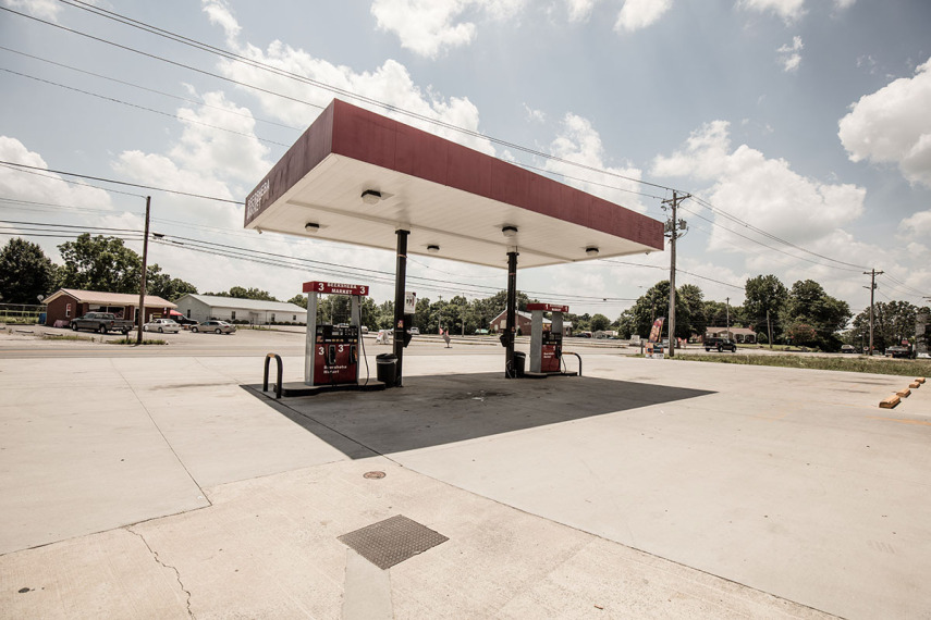 Robert Götzfried viajou o sul dos EUA para fazer a série de retratos Fill'er up!