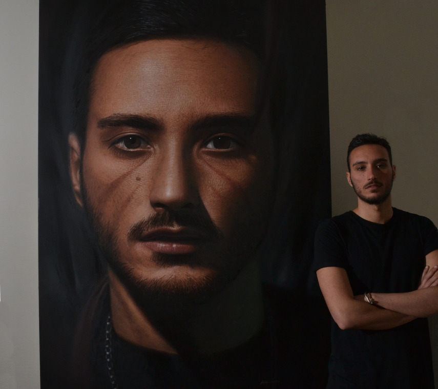 Italiano faz grafites hiper-realistas gigantes usando latas de spray