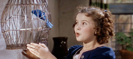 Mas nada superou o furacão Shirley Temple. A garota nascida em 1928 estreou aos 4 anos, em 1932, e reinou absoluta nos anos 30, tornando-se o símbolo eterno da garotinha adorável