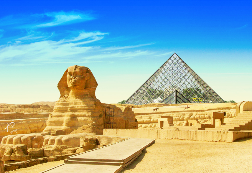 Museu do Louvre pertinho das pirâmides de Giza