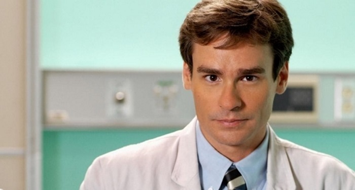 Jalecos brancos costumam salvar os atores. Robert Sean Leonard estourou em 1989, com 